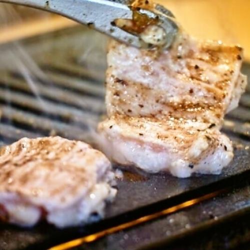 We offer carefully selected high-quality Wagyu beef.