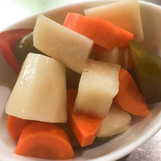 いろいろな野菜のピクルス