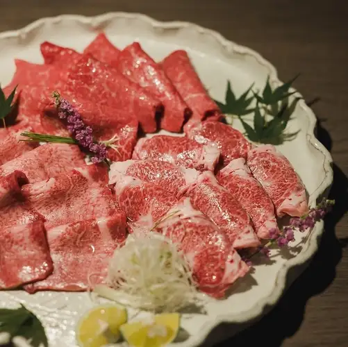 【飲み放題付き】うたげコース｜塩タン・サムギョプサル・近江牛ホルモンを囲む一席