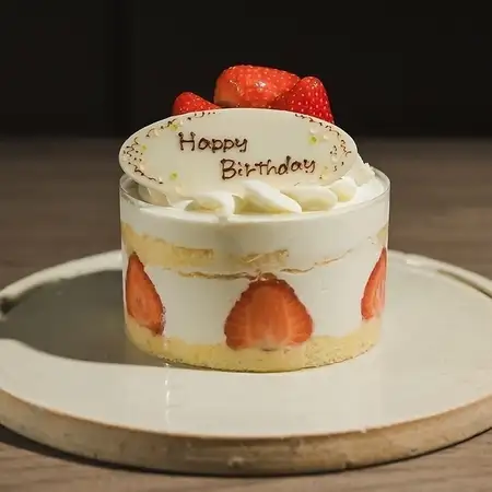 【ホールケーキ付き】お祝いコース|名物シルクタンと牛カツサンドで彩る誕生日・記念日