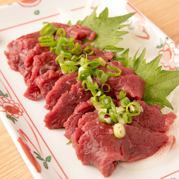 Shinshu specialty! Horse sashimi