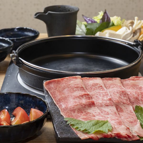 You can enjoy luxurious shabu-shabu with exquisite domestic beef and aged brand pork carefully selected by the owner.With special ponzu sauce and sesame sauce♪