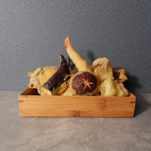 Assorted 8 kinds of tempura