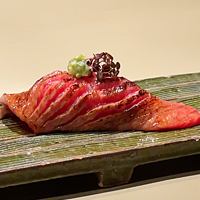 [Very popular ☆ Many repeat customers] Grilled Matsusaka beef marbled sushi, 1 piece, 770 yen (tax included)