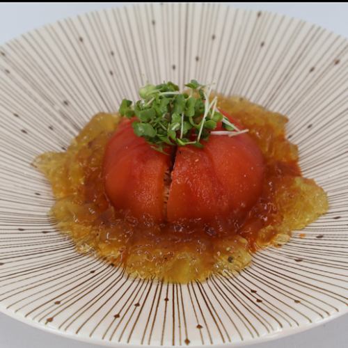 Chilled snow crab wrapped in tomato sauce and consommé jelly
