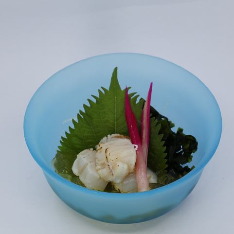 Grilled scallops and Tosa vinegar jelly