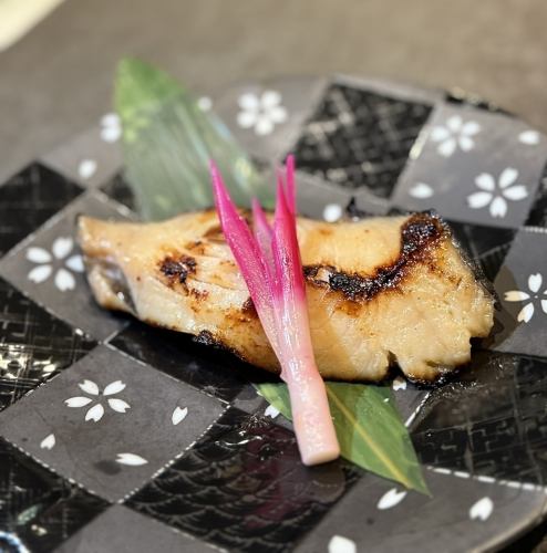 銀鱈味噌漬け焼き