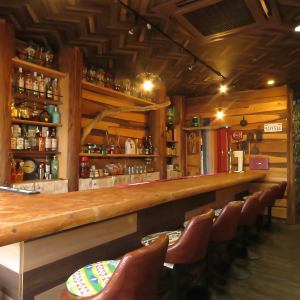 カウンター席を10席ご用意しております。