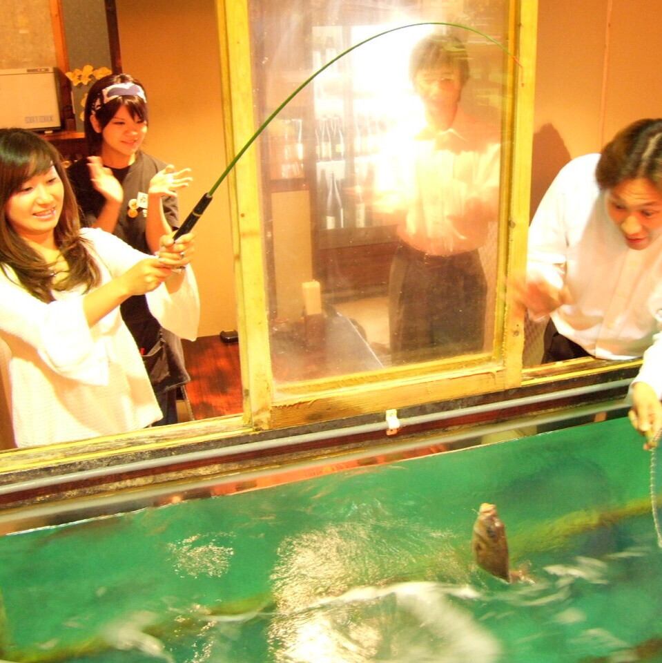 You can enjoy fishing together in the store, which will bring you closer together.