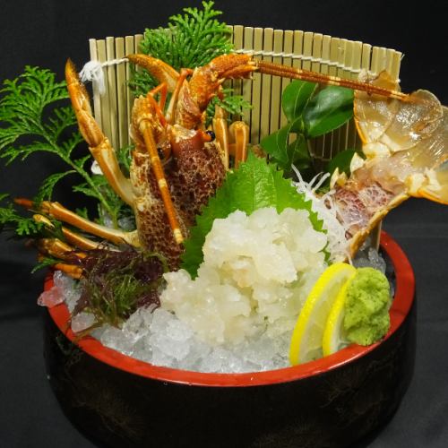 Freshly made with Ise shrimp caught / Grilled with salt with caught Ise shrimp / Grilled mayonnaise with caught Ise shrimp