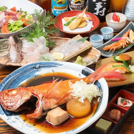 奢华！鱼、酒、美食！10,000日元（不含税）/ 11,000日元（含税）套餐，包含2.5小时无限畅饮（最后点餐时间为关门前30分钟）。