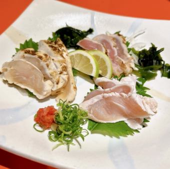 Assorted three kinds of seared meat (breast, thigh, and chicken fillet)