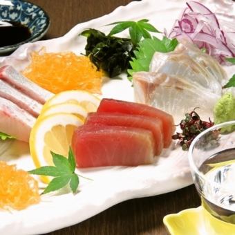 【怀石套餐】还有大菜、黑龙、宝山、梅酒◎220种2H无限畅饮7道菜5,000日元（含税）
