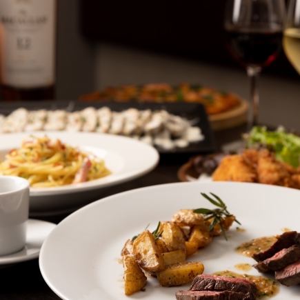 【包含40种饮品无限畅饮！】女生之夜/周年纪念套餐 5,500日元 → 4,800日元（含税，含桌费）