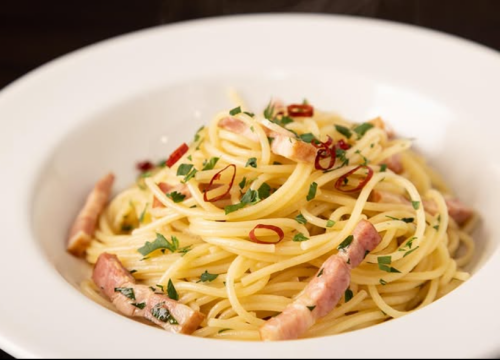 【絶品ペペロンチーノ】パスタも多数あります♪