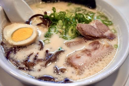 豚骨ラーメン