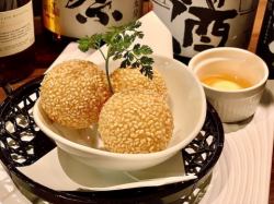 サクふわ胡麻団子(3個)ハニーマヨ添え