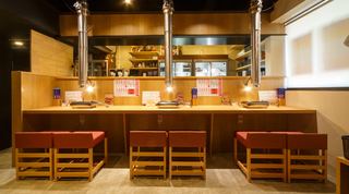 カウンター席もございます。デートにもピッタリ!
