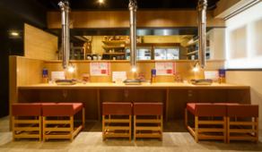 カウンター席です