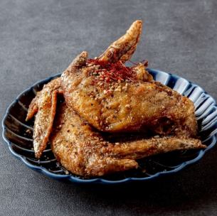 名古屋名物！手羽先の唐揚げ (4本)