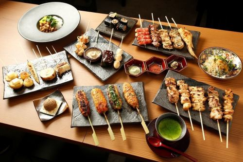 【食べ放題・飲み放題コース】こだわりの串を多彩なドリンクと共に堪能する、おすすめプラン◎