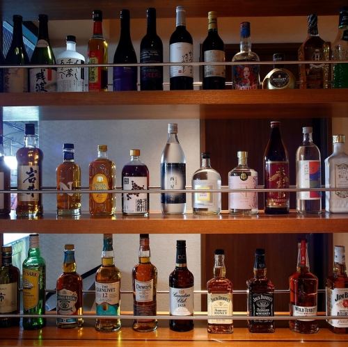 ウイスキーや焼酎、ワインなど厳選70種類以上飲み放題！