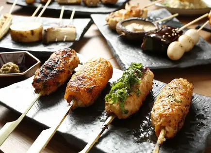 【レディースコース】選べる炭火焼き鳥8本を含む計4品の女性限定コース！2時間飲み放題付き◎