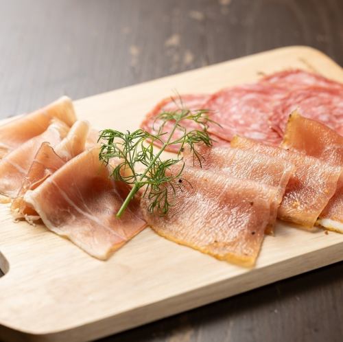 ハム盛り合わせ