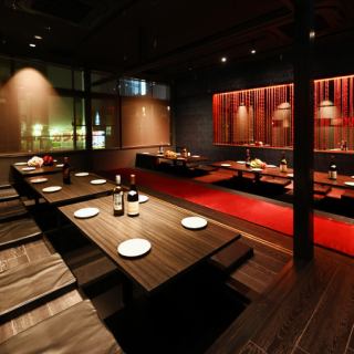 [Maximum seating capacity of 30 people per floor *Can be rented exclusively for up to 52 people!] Please use it for a wide range of banquets.We also offer free microphone and projector rentals.Please inform our staff when making your reservation.#Toyohashi #Toyohashi Station #Izakaya #Private room #Takeout #Chicken wings #All-you-can-drink #Smoking