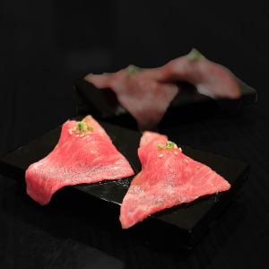 Raw Japanese Black Beef Premium Sushi