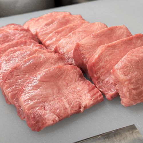 牛タンにこだわる焼肉店