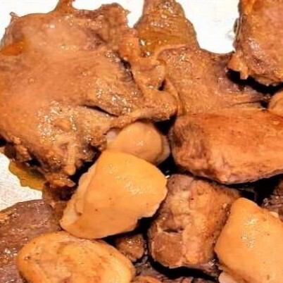 ☆ 三種烤豬肉串混合烤肉,配自製辣味噌醬