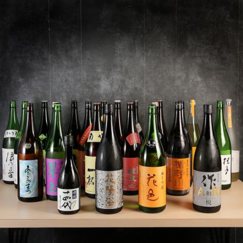 從清酒到珍稀佳釀 ◎ 我們始終備有超過70種清酒。