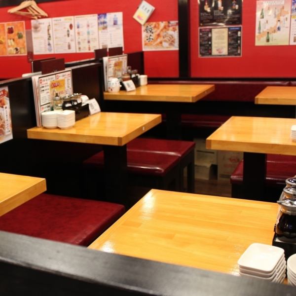 少人数向けのお席！！仕事帰りにちょっと一杯、友人やカップルで、お一人様等々にご活用下さい。