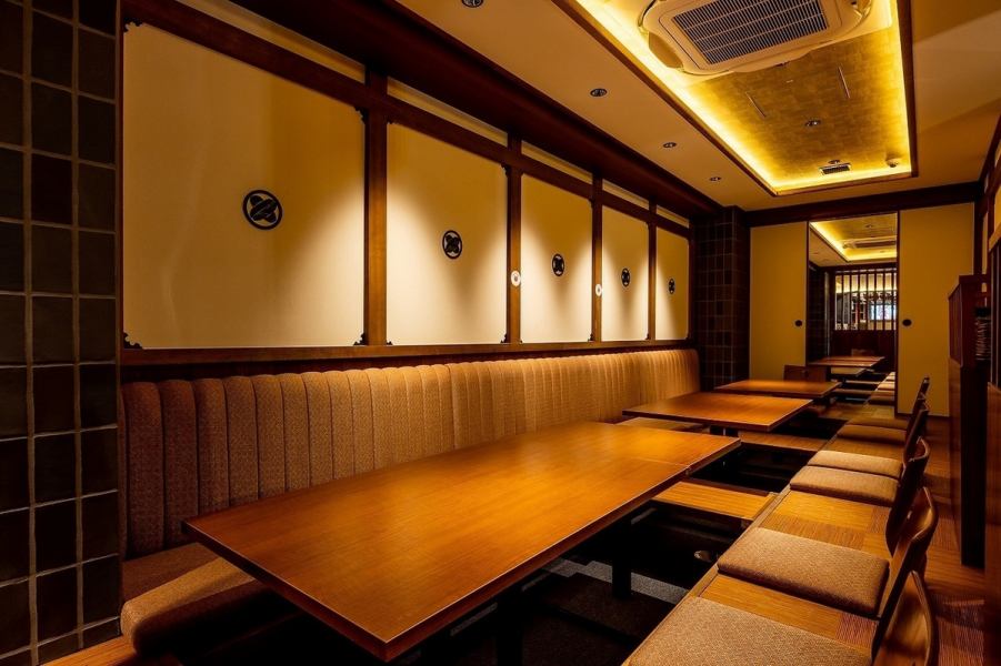 Raised tatami room | There is also a horigotatsu tatami room where you can relax on your knees.It is also ideal for banquets with a large number of people.A minimum of 13 people and a maximum of 18 people can be reserved ◎