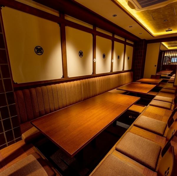 리프팅 다다미 | 무릎을 깨고 편히 쉴 수 있는 호리리 고타츠 다다미도 있습니다.어른수로의 연회에도 최적입니다.최소 13명~최대 18명까지 전세 가능◎