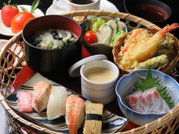 花籠膳 鰆のお刺身 天ぷら盛り合わせ 握り寿司 デザート等 全8品 1500円 飛鳥 吉備亭