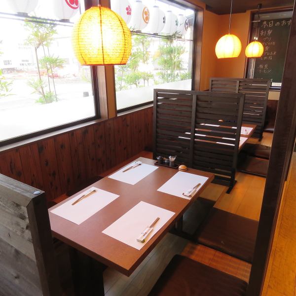 The digging-type seats where you can relax and relax are also recommended for colleagues, friends, and family.You can enjoy polite seafood Japanese food in the modern atmosphere of the restaurant.We will remove the tsuitate and prepare seats for various people.Please feel free to contact us.