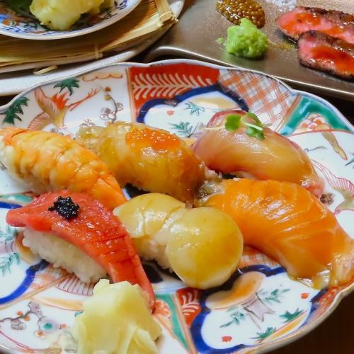 鮨盛り合わせ　6貫