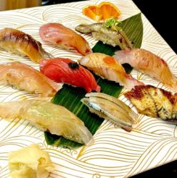 鮨盛り合わせ　6貫