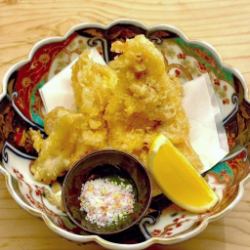 Tempura of spear squid