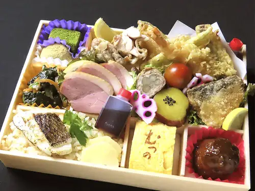 むつの彩り弁当