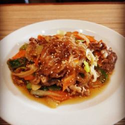 【チャプチェ】春雨の食感と甘辛炒めがクセになる一品