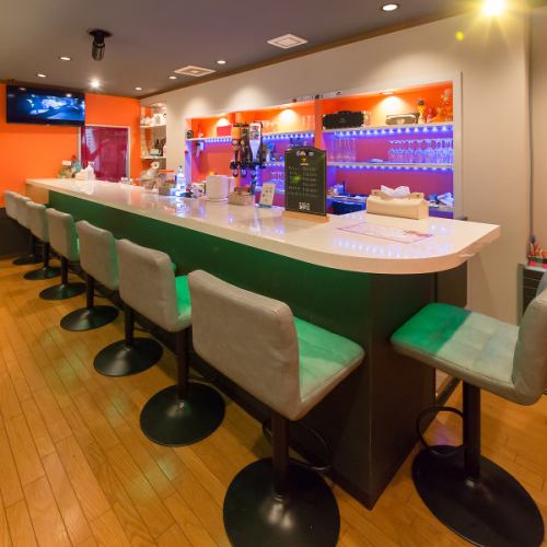 【高コスパ！】チャージ1500円でワンドリンク＆最新カラオケが歌い放題♪