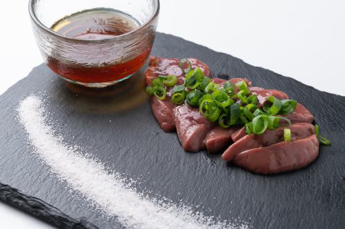 Low-temperature cooked beef liver sashimi