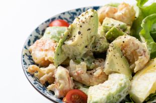 Avocado and shrimp with wasabi mayo