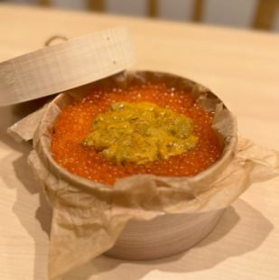 贅沢！雲丹といくらまみれのせいろごはん
