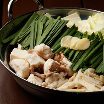 ≪唐揚げ食べ放題≫【もつ鍋(醤油)コース】全8品 3時間飲み放題付き 3780円