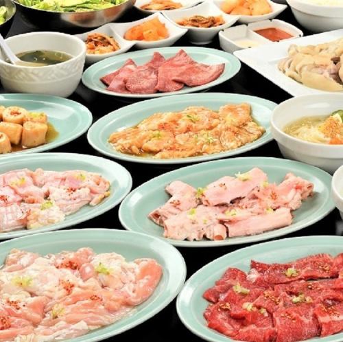 徹底低温管理の新鮮ホルモン【しろ】定番は仕込みたて。