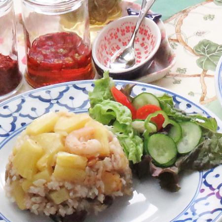 カオパッドサパロッド